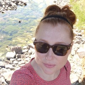 Meet your Posher, Red 😁